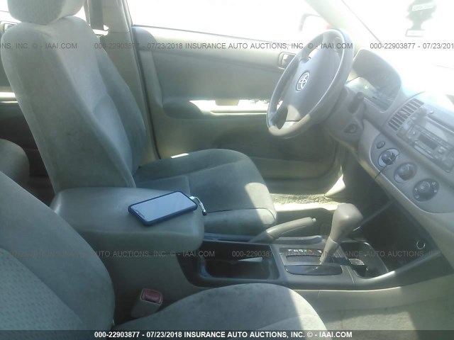 4T1BE32KX4U379237 - 2004 TOYOTA CAMRY LE/XLE/SE Tünd qırmızı foto 5