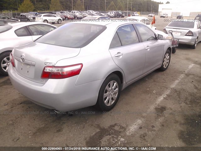 4T1BE46K77U102792 - 2007 TOYOTA CAMRY NEW GENERATION CE/LE/XLE/SE SILVER photo 4