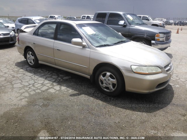 1HGCG5655YA116570 - 2000 HONDA ACCORD EX GOLD photo 1
