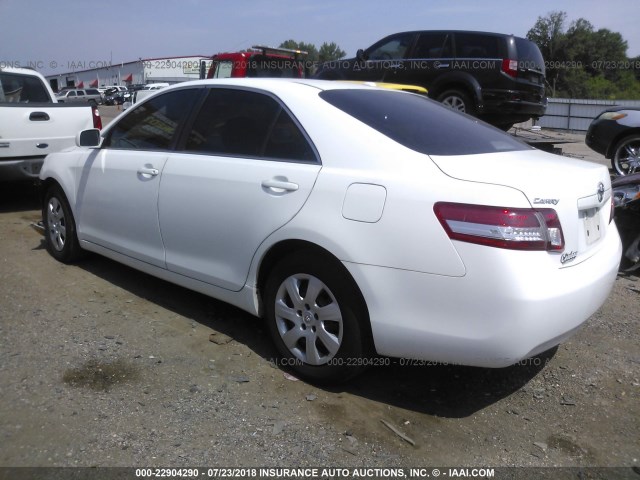 4T1BF3EK1BU773103 - 2011 TOYOTA CAMRY SE/LE/XLE თეთრი ფოტო 3