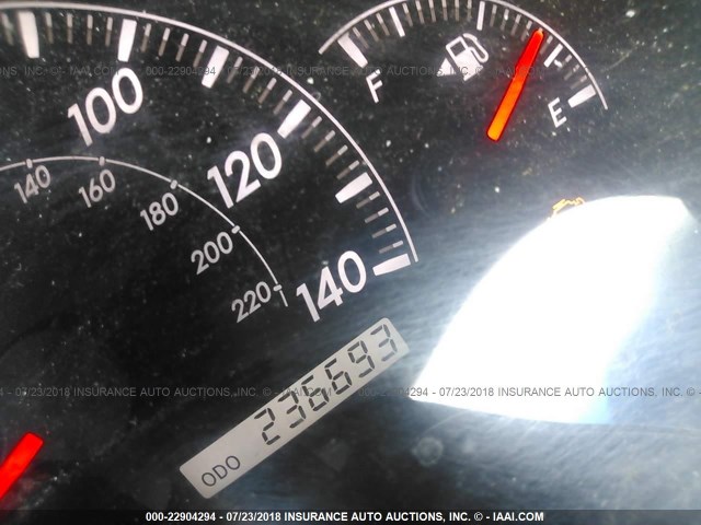 4T1BE32K65U400540 - 2005 TOYOTA CAMRY LE/XLE/SE 银色 照片 7