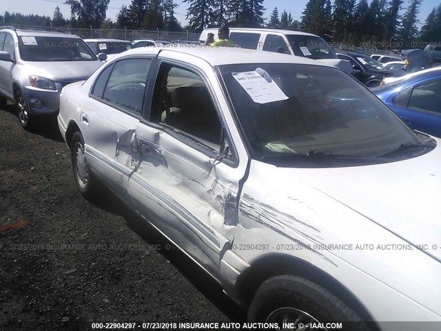 1LNFM97VXWY620672 - 1998 LINCOLN CONTINENTAL  WHITE photo 6