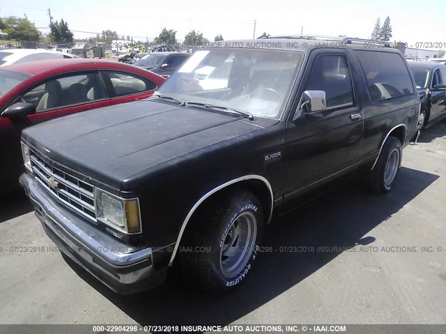 1GNCS18R5J8135050 - 1988 CHEVROLET BLAZER S10 BLACK photo 2