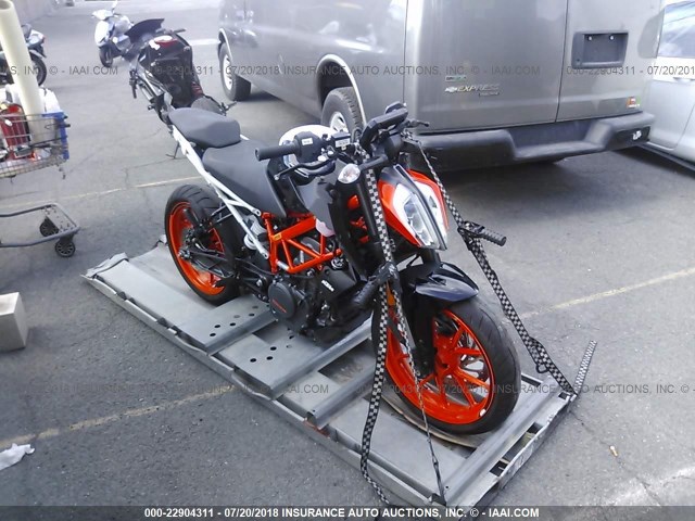 MD2JPJ405HC242027 - 2017 KTM 390 DUKE ORANGE photo 1