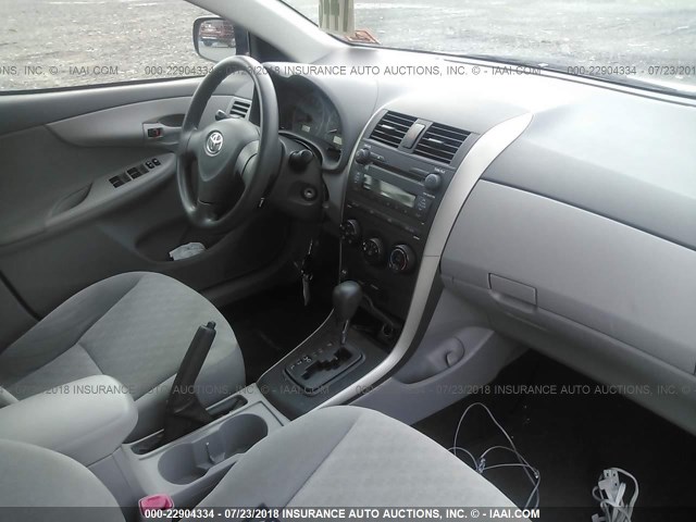 JTDBL40E399037815 - 2009 TOYOTA COROLLA LE/XLE GRAY photo 5