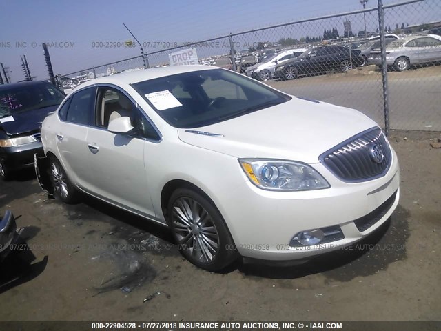 1G4PP5SK2D4210065 - 2013 BUICK VERANO WHITE photo 1