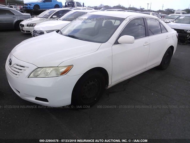JTNBE46K093150255 - 2009 TOYOTA CAMRY SE/LE/XLE WHITE photo 2