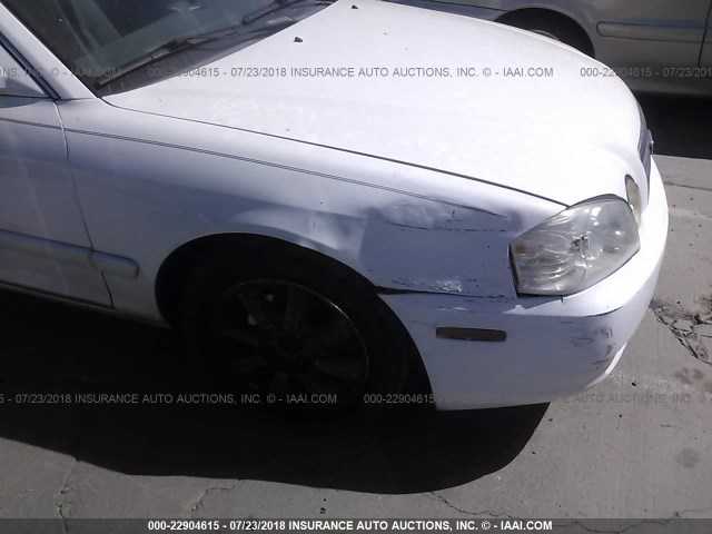 KNAGD128555415351 - 2005 KIA OPTIMA LX/EX WHITE photo 6