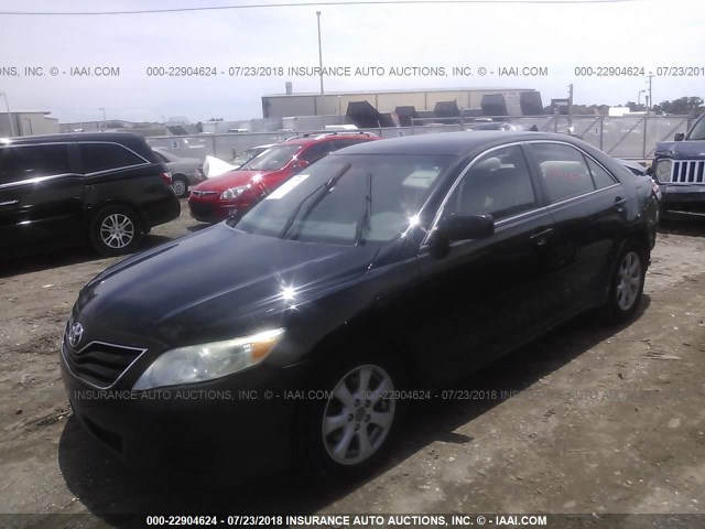 4T1BF3EK3BU753497 - 2011 TOYOTA CAMRY SE/LE/XLE შავი ფოტო 2