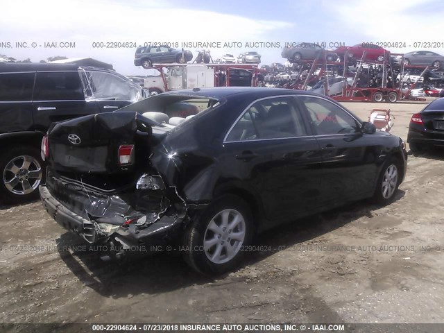 4T1BF3EK3BU753497 - 2011 TOYOTA CAMRY SE/LE/XLE შავი ფოტო 4