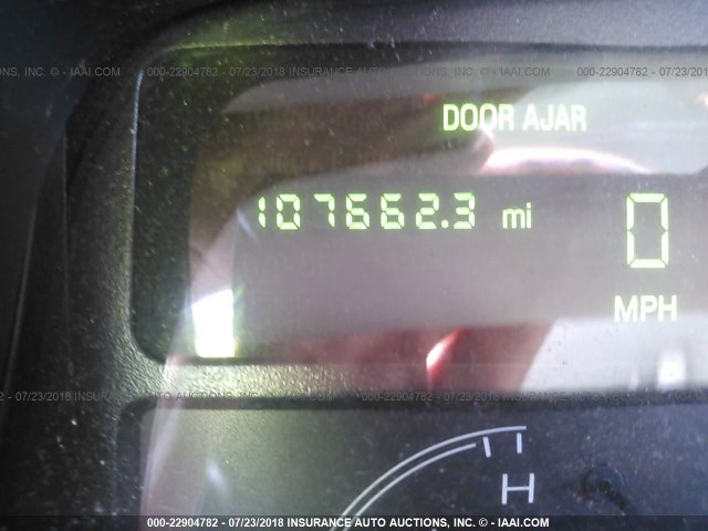 1LNHM81WX4Y629728 - 2004 LINCOLN TOWN CAR EXECUTIVE/SIGNATURE თეთრი ფოტო 7