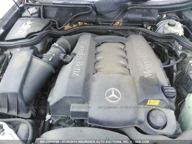 WDBJF70JX2B492661 - 2002 MERCEDES-BENZ E 430 SILVER photo 10