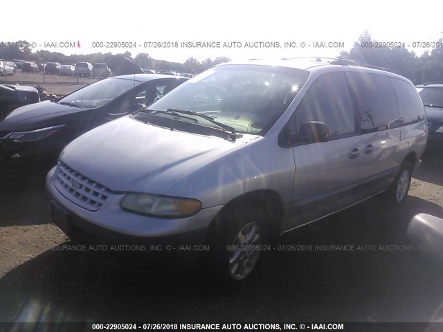 1C4GJ44GXYB770958 - 2000 CHRYSLER GRAND VOYAGER SE SILVER photo 2