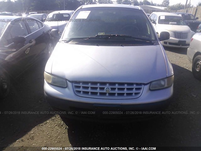 1C4GJ44GXYB770958 - 2000 CHRYSLER GRAND VOYAGER SE SILVER photo 6