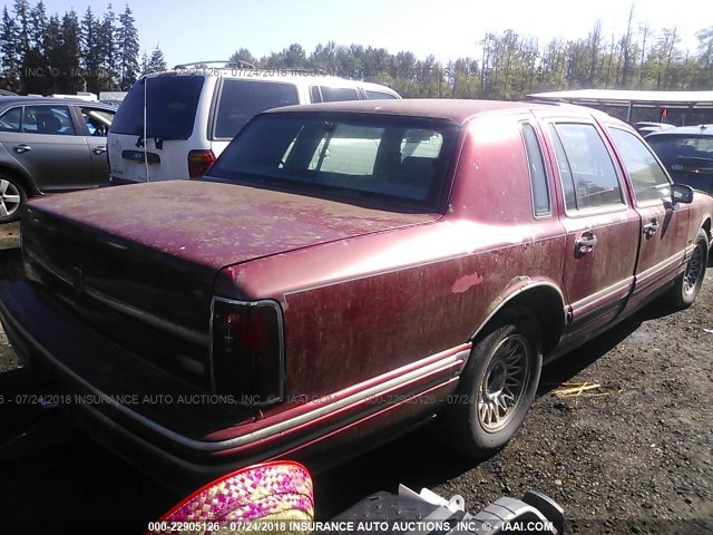 1LNLM82W7RY639035 - 1994 LINCOLN TOWN CAR SIGNATURE/TOURNAMENT RED photo 4