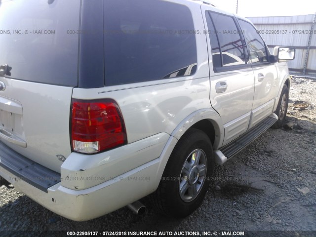 1FMFU19555LA86572 - 2005 FORD EXPEDITION LIMITED WHITE photo 4