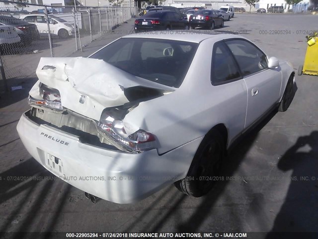 JHMBB6245WC003374 - 1998 HONDA PRELUDE WHITE photo 4