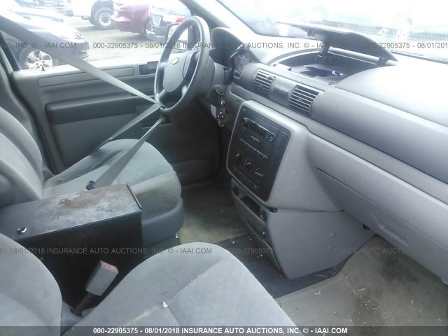 2FTZA54696BA64402 - 2006 FORD FREESTAR WHITE photo 5