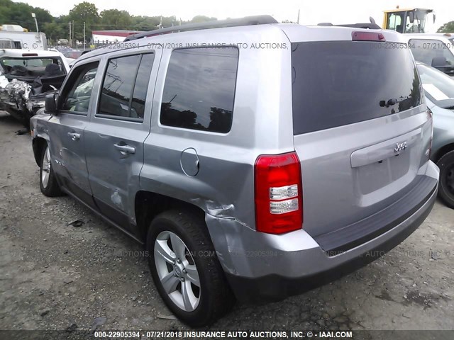 1C4NJPFB4GD751996 - 2016 JEEP PATRIOT LATITUDE GRAY photo 3