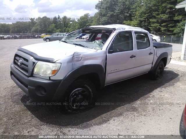 5TELU42N58Z495549 - 2008 TOYOTA TACOMA DOUBLE CAB ვერცხლისფერი ფოტო 2