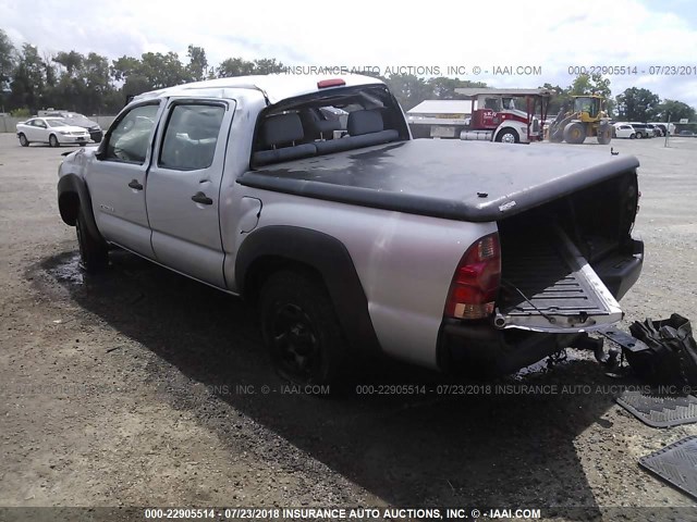 5TELU42N58Z495549 - 2008 TOYOTA TACOMA DOUBLE CAB ვერცხლისფერი ფოტო 3