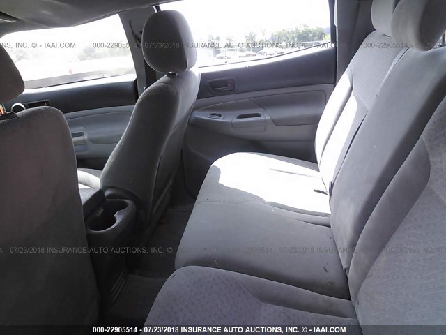 5TELU42N58Z495549 - 2008 TOYOTA TACOMA DOUBLE CAB ვერცხლისფერი ფოტო 8