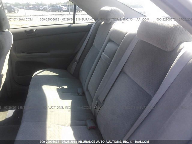 4T1BE32K82U530282 - 2002 TOYOTA CAMRY LE/XLE/SE 银色 照片 8