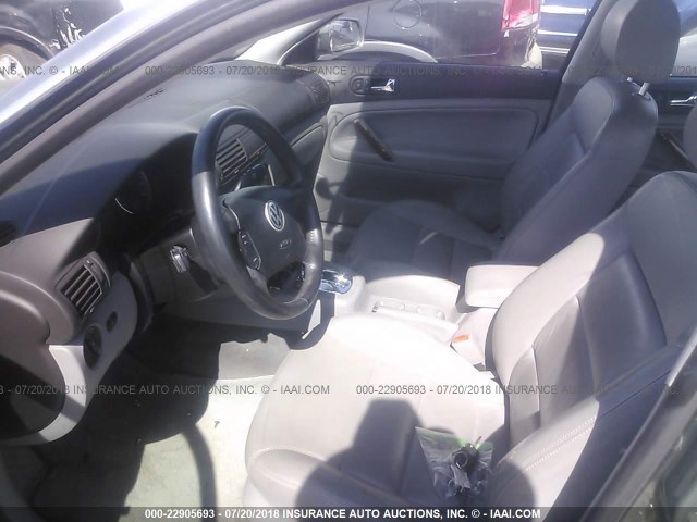 WVWRH63BX2P175219 - 2002 VOLKSWAGEN PASSAT GLX 绿色 照片 5