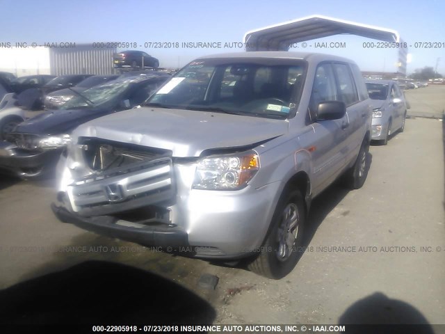 2HKYF18106H550735 - 2006 HONDA PILOT LX SILVER photo 2