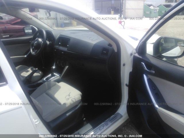 JM3KE2BEXF0498741 - 2015 MAZDA CX-5 SPORT WHITE photo 5