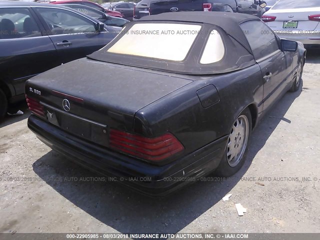 WDBFA76F4WF169518 - 1998 MERCEDES-BENZ SL 600 BLACK photo 4