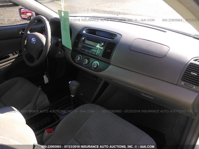 4T1BE32K85U982432 - 2005 TOYOTA CAMRY LE/XLE/SE 银色 照片 5