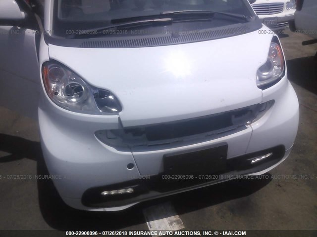 WMEEJ3BA9DK649382 - 2013 SMART FORTWO PURE/PASSION WHITE photo 6