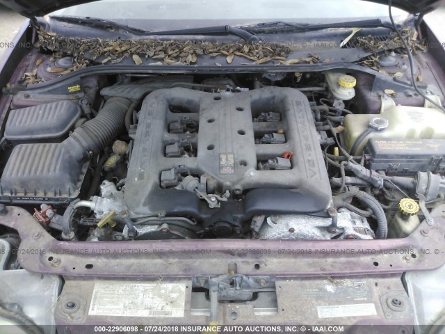 2C3HC56G61H591576 - 2001 CHRYSLER LHS MAROON photo 10