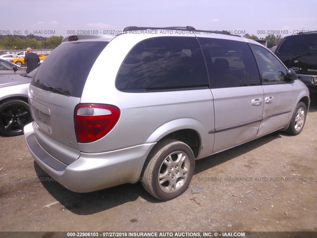 2B4GP74L02R568892 - 2002 DODGE GRAND CARAVAN EX SILVER photo 4