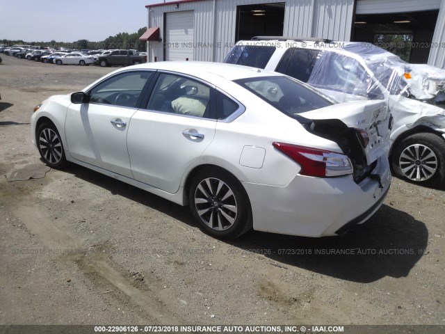 1N4AL3AP0HC185613 - 2017 NISSAN ALTIMA 2.5/S/SV/SL/SR WHITE photo 3