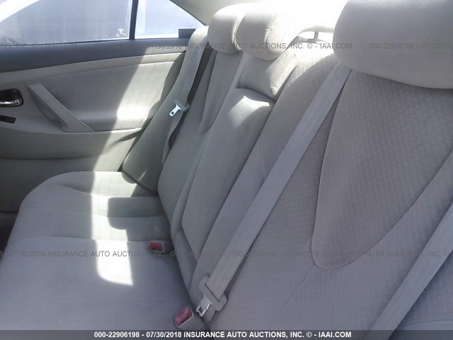 4T1BE46K89U272131 - 2009 TOYOTA CAMRY SE/LE/XLE ნაცრისფერი ფოტო 8