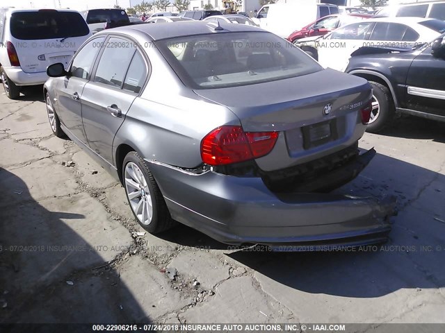 WBAPH5G50BNM83840 - 2011 BMW 328 I SULEV GRAY photo 3