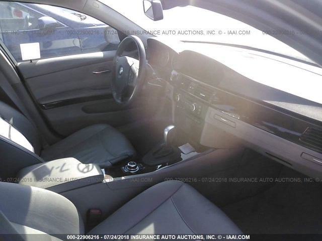 WBAPH5G50BNM83840 - 2011 BMW 328 I SULEV GRAY photo 5