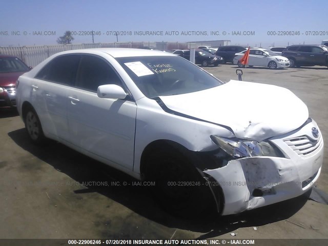 4T4BE46K78R041306 - 2008 TOYOTA CAMRY CE/LE/XLE/SE WHITE photo 1