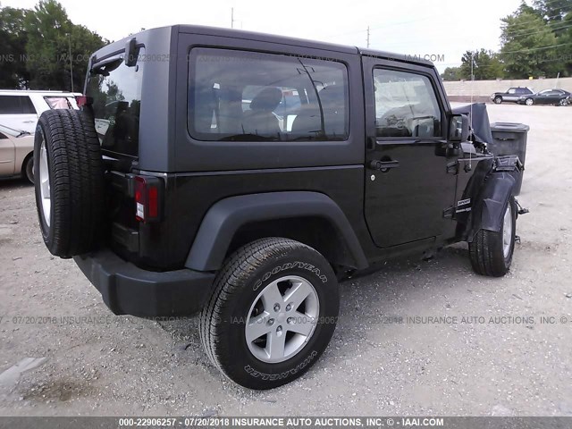 1C4GJWAG8JL929668 - 2018 JEEP WRANGLER SPORT BLACK photo 4