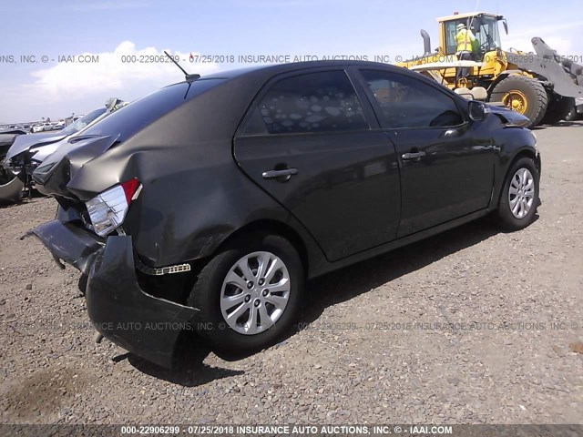 KNAFU4A20A5808517 - 2010 KIA FORTE EX GRAY photo 4