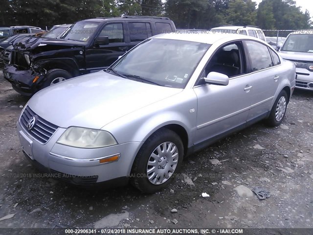 WVWPD63B12P074895 - 2002 VOLKSWAGEN PASSAT GLS GRAY photo 2