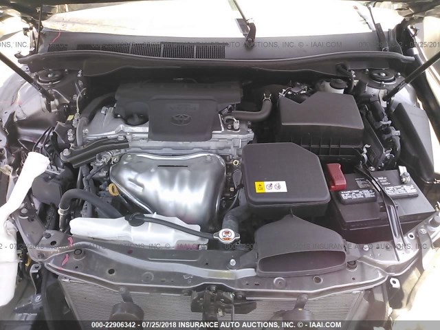 4T1BF1FKXHU362813 - 2017 TOYOTA CAMRY LE/XLE/SE/XSE 灰色 照片 10