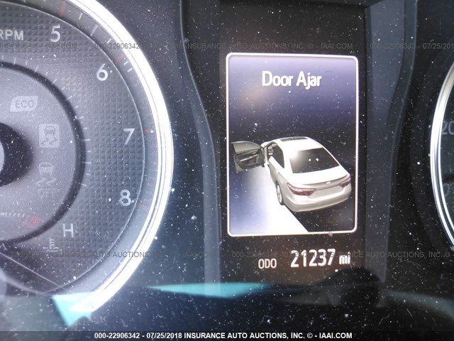 4T1BF1FKXHU362813 - 2017 TOYOTA CAMRY LE/XLE/SE/XSE 灰色 照片 7