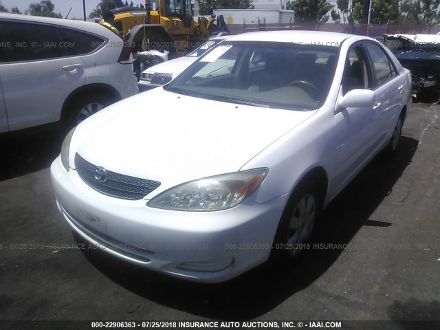 JTDBE32K430156248 - 2003 TOYOTA CAMRY LE/XLE 白色 照片 2