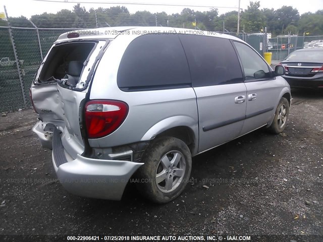 1D4GP45R46B571869 - 2006 DODGE CARAVAN SXT SILVER photo 4