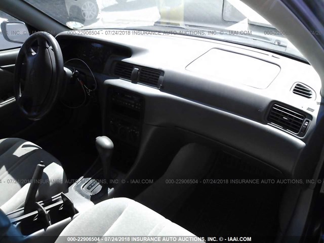 4T1BG22K6XU560635 - 1999 TOYOTA CAMRY CE/LE/XLE 绿色 照片 5