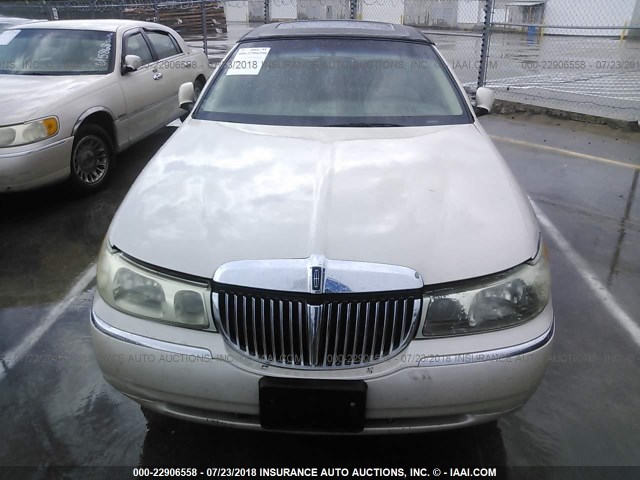 1LNHM83W8XY620866 - 1999 LINCOLN TOWN CAR CARTIER BEIGE photo 6