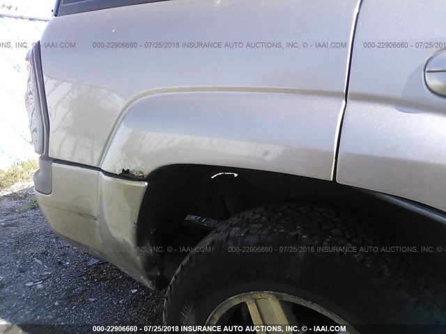 1GNDT13S822343505 - 2002 CHEVROLET TRAILBLAZER  TAN photo 6